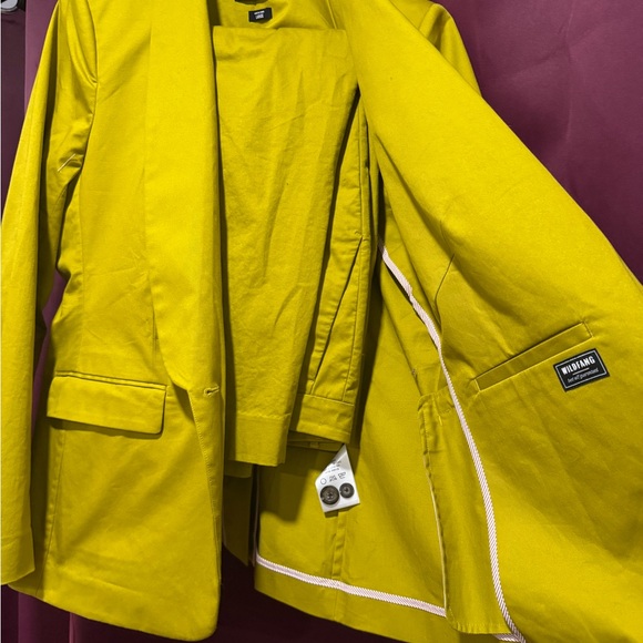 Dijon Wildfang Empower Suit - Picture 2 of 4